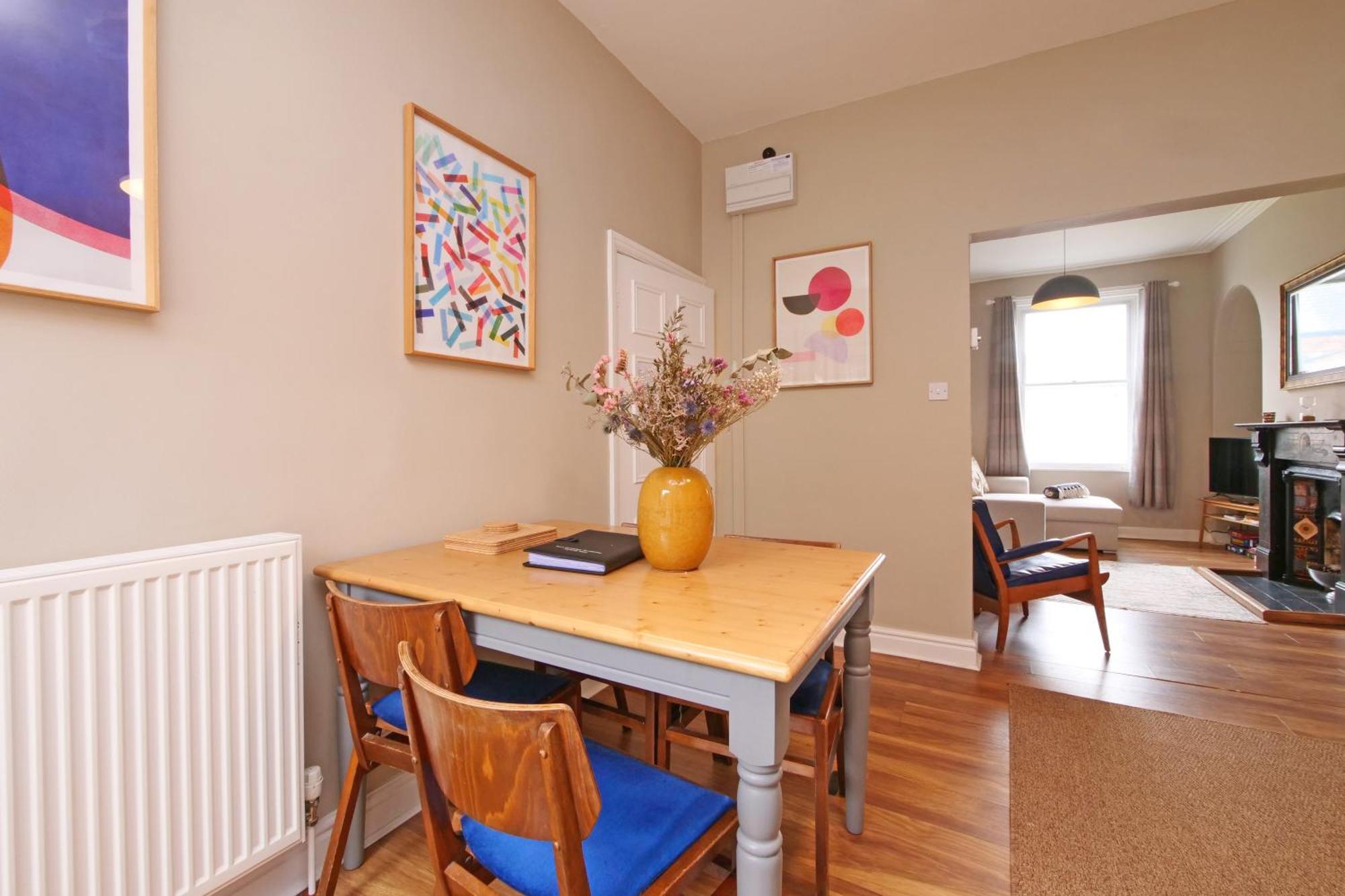 Fifth Quarter Apartment With Free Parking York Kültér fotó