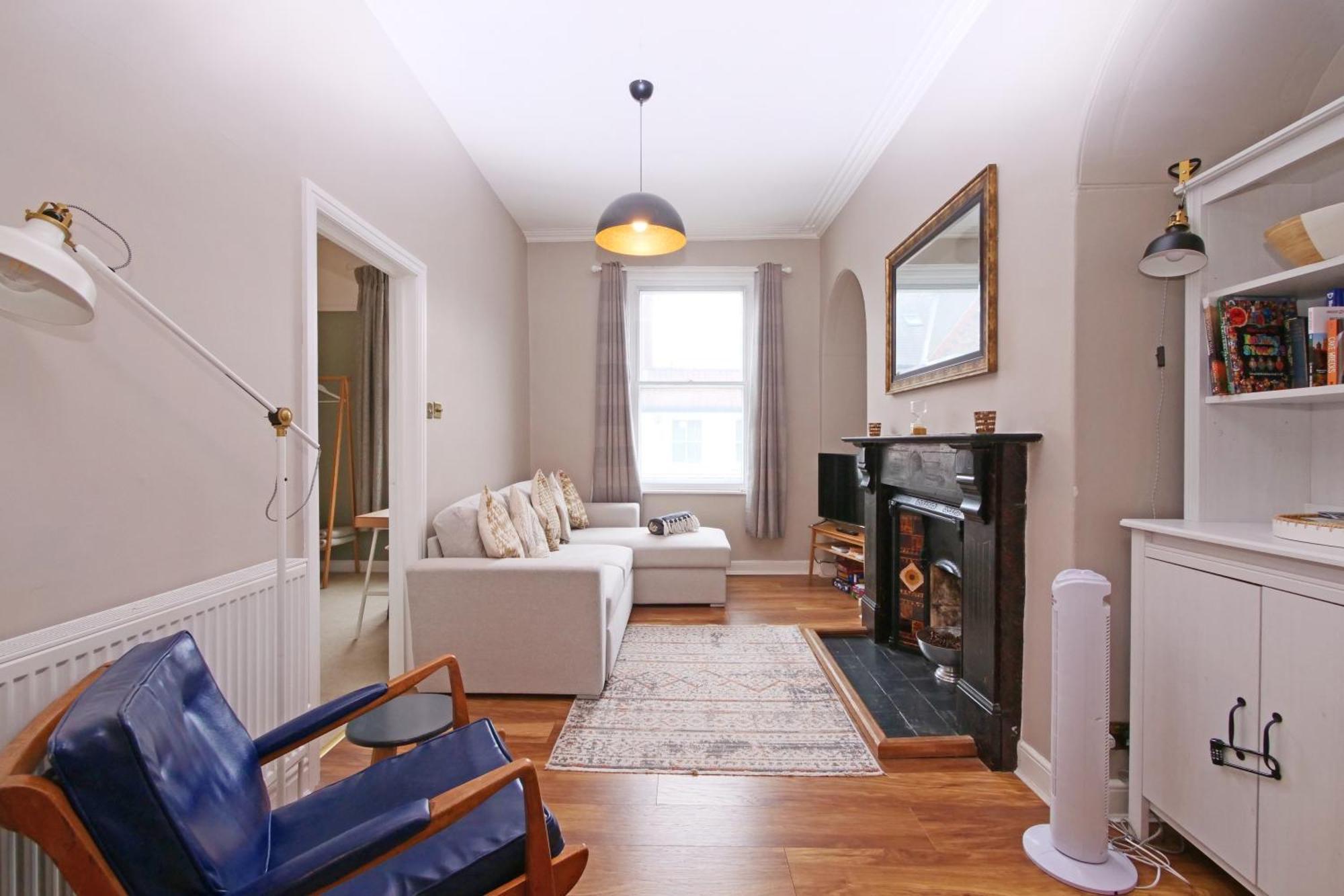 Fifth Quarter Apartment With Free Parking York Kültér fotó