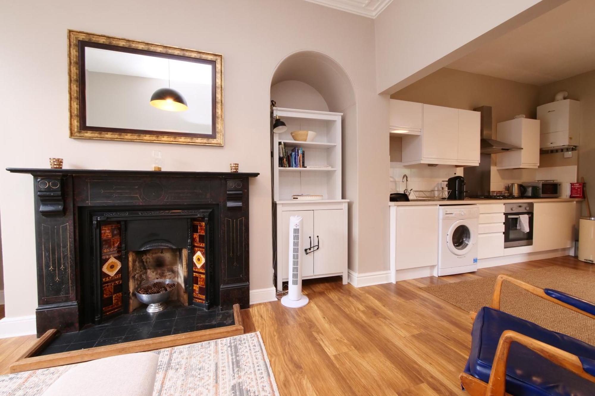 Fifth Quarter Apartment With Free Parking York Kültér fotó